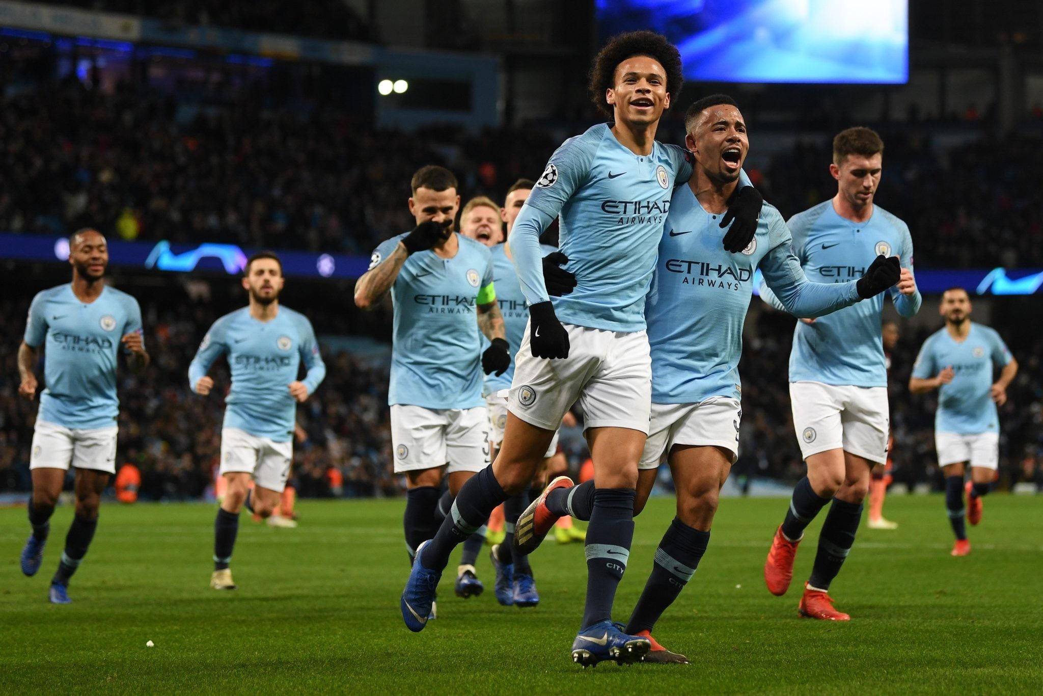 他在多个项 他在多个项