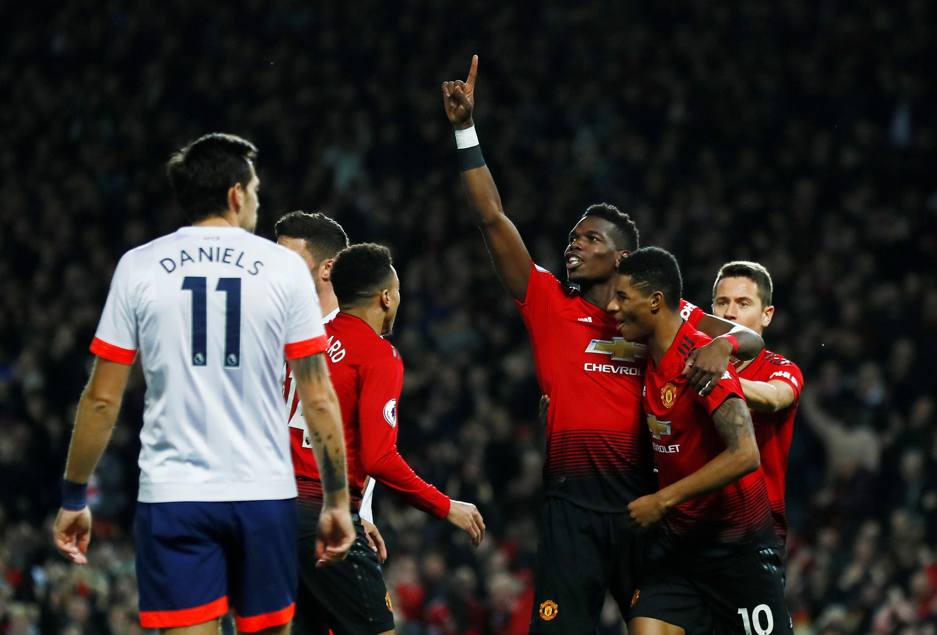 不乏艰难与 不乏艰难与